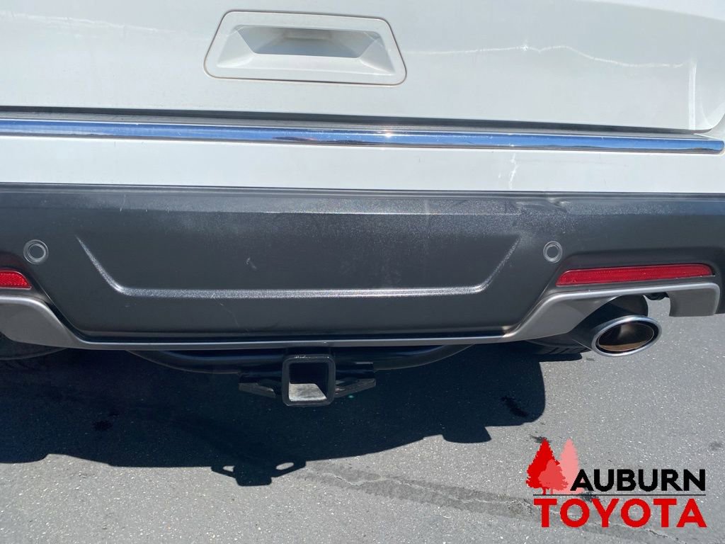 Used 2018 Ford Explorer XLT w/ Equipment Group 201A FWD image 8