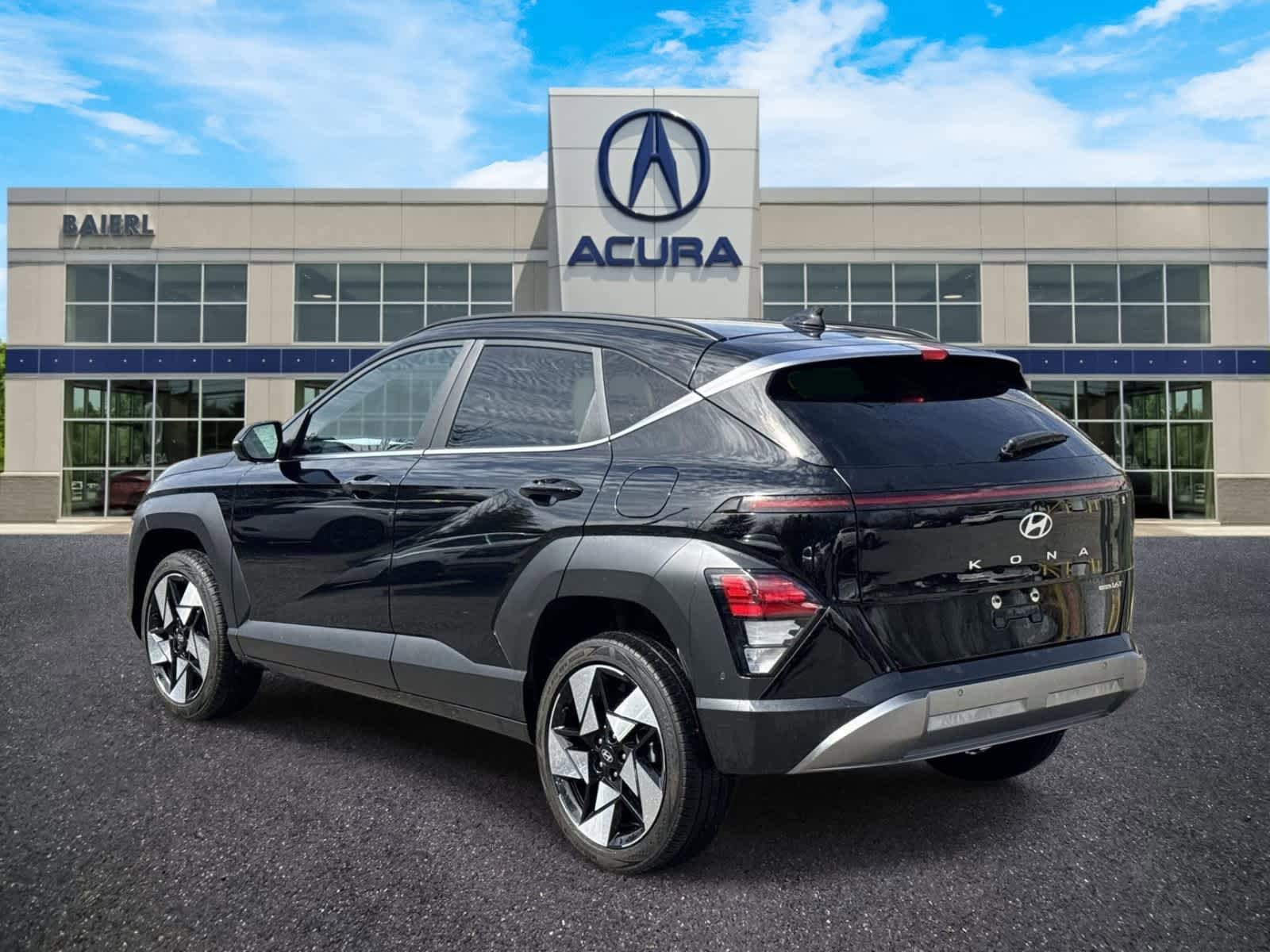 Used 2024 Hyundai Kona Limited AWD/4WD image 3
