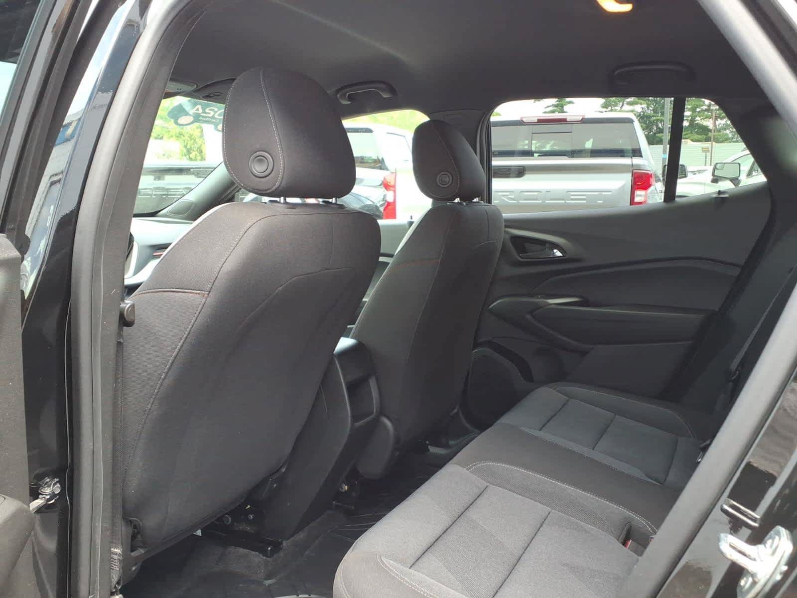 Certified 2024 Chevrolet Trax RS w/ Driver Confidence Package FWD image 20
