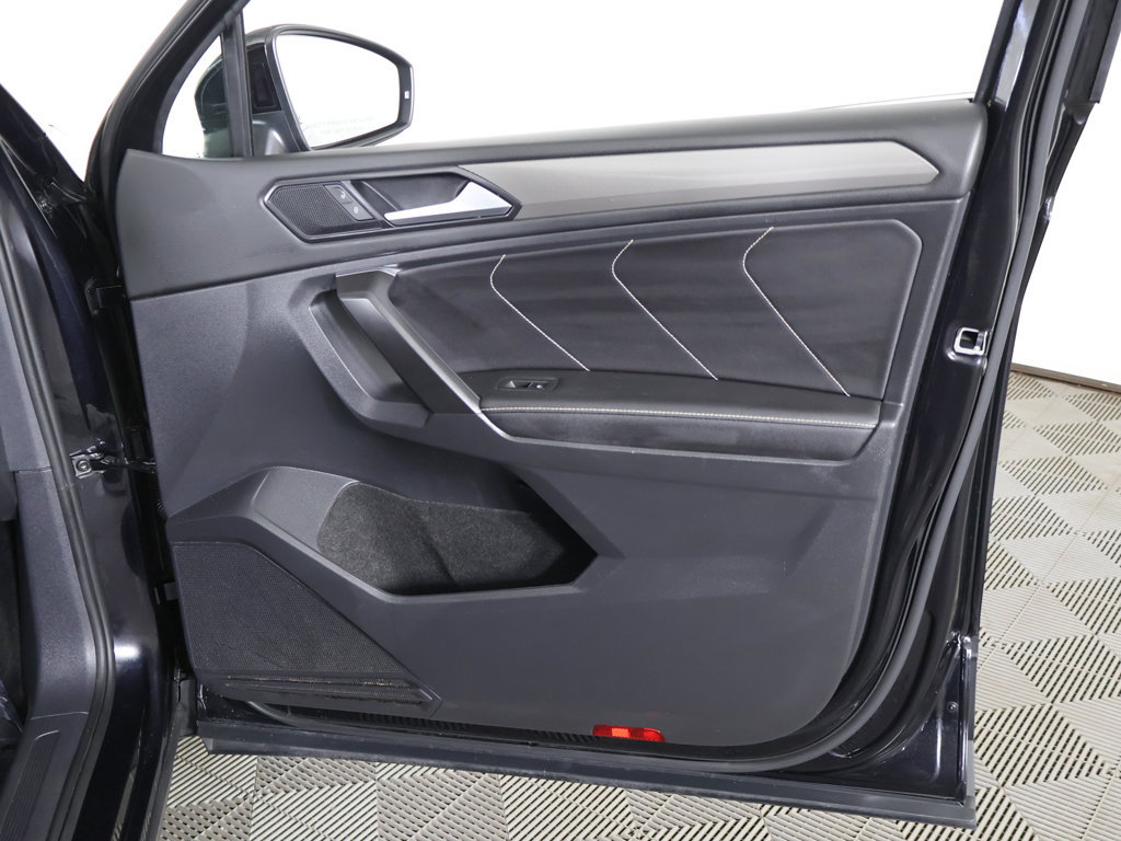 Used 2023 Volkswagen Tiguan SE FWD image 24