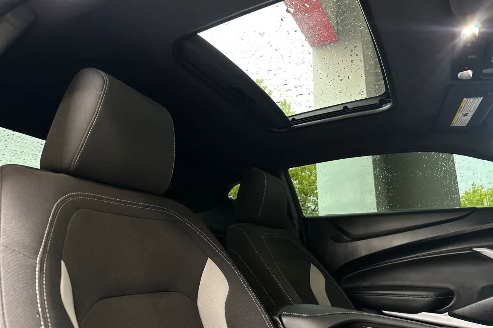 Used 2021 Chevrolet Camaro LT w/ Technology Package RWD image 16
