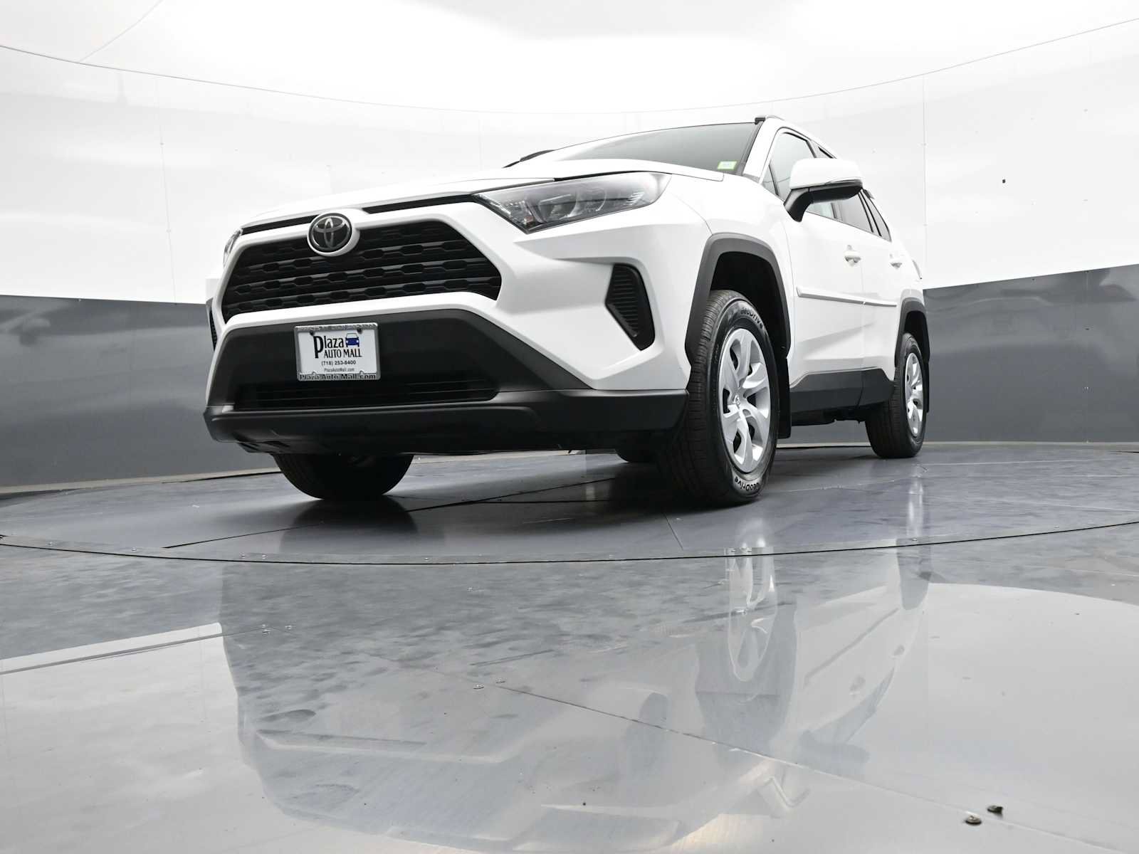 Used 2019 Toyota RAV4 LE w/ All Weather Liner Package AWD/4WD image 24