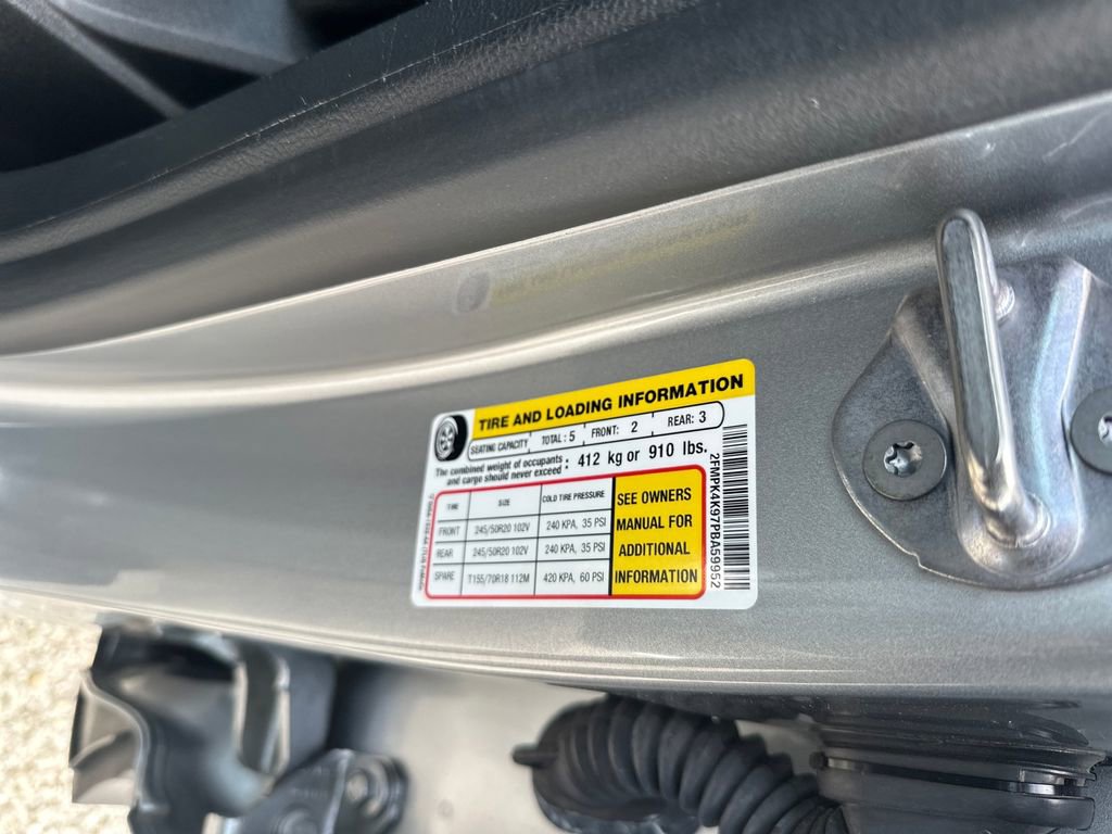 Used 2023 Ford Edge Titanium image 31