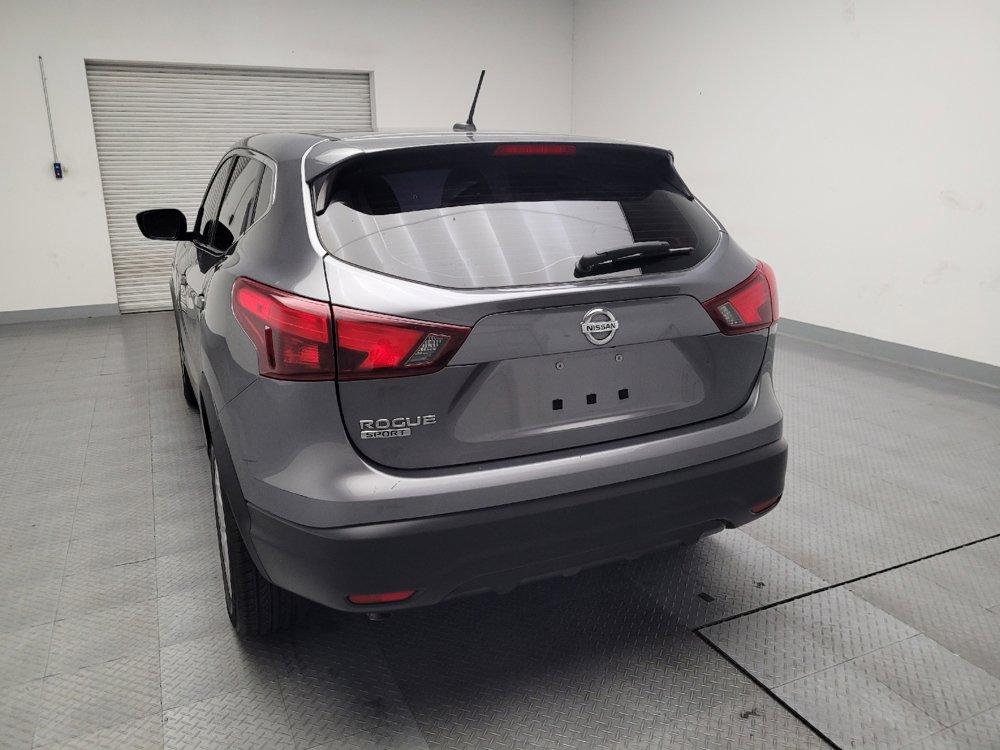 Used 2019 Nissan Rogue Sport S image 6