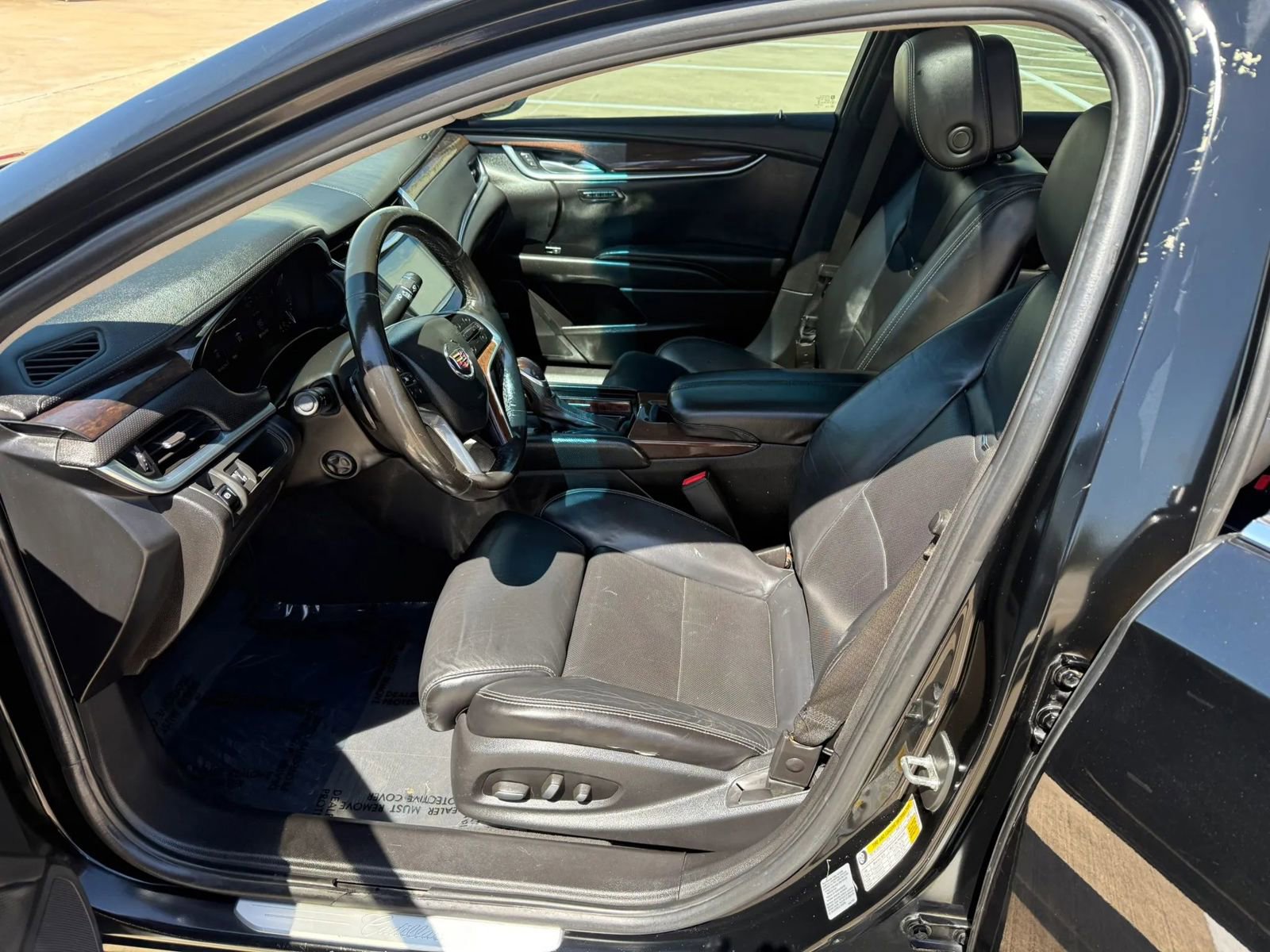 Used 2014 Cadillac XTS Luxury image 12