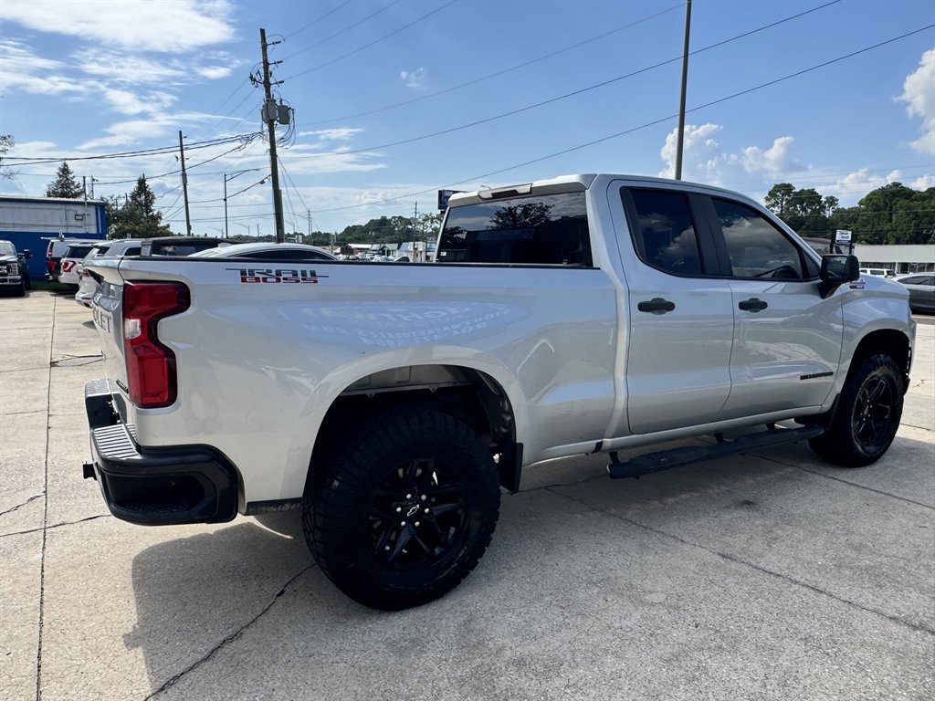 Used 2019 Chevrolet Silverado 1500 Custom Trail Boss w/ Custom Convenience Package AWD/4WD image 5