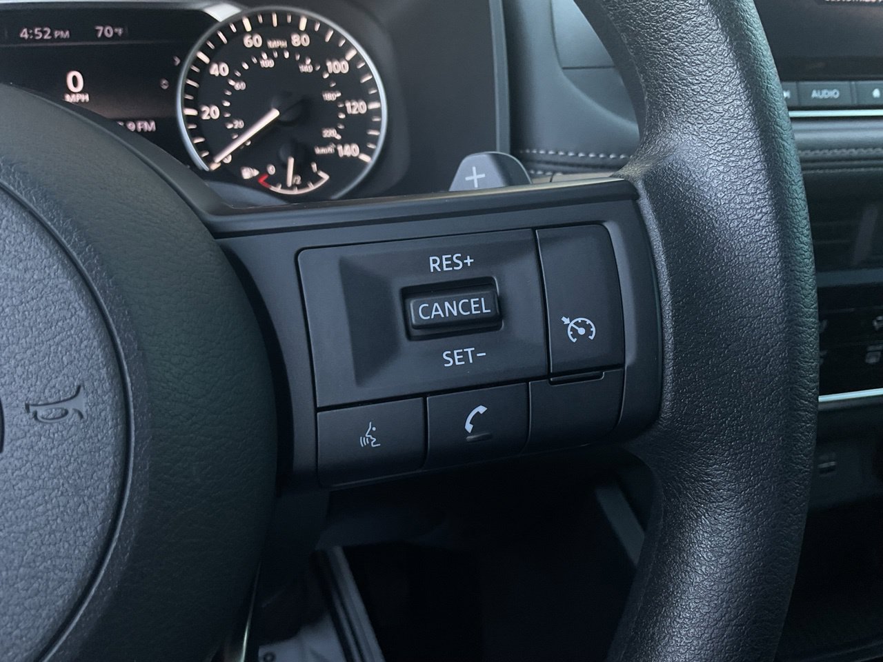 Used 2023 Nissan Rogue S FWD image 35