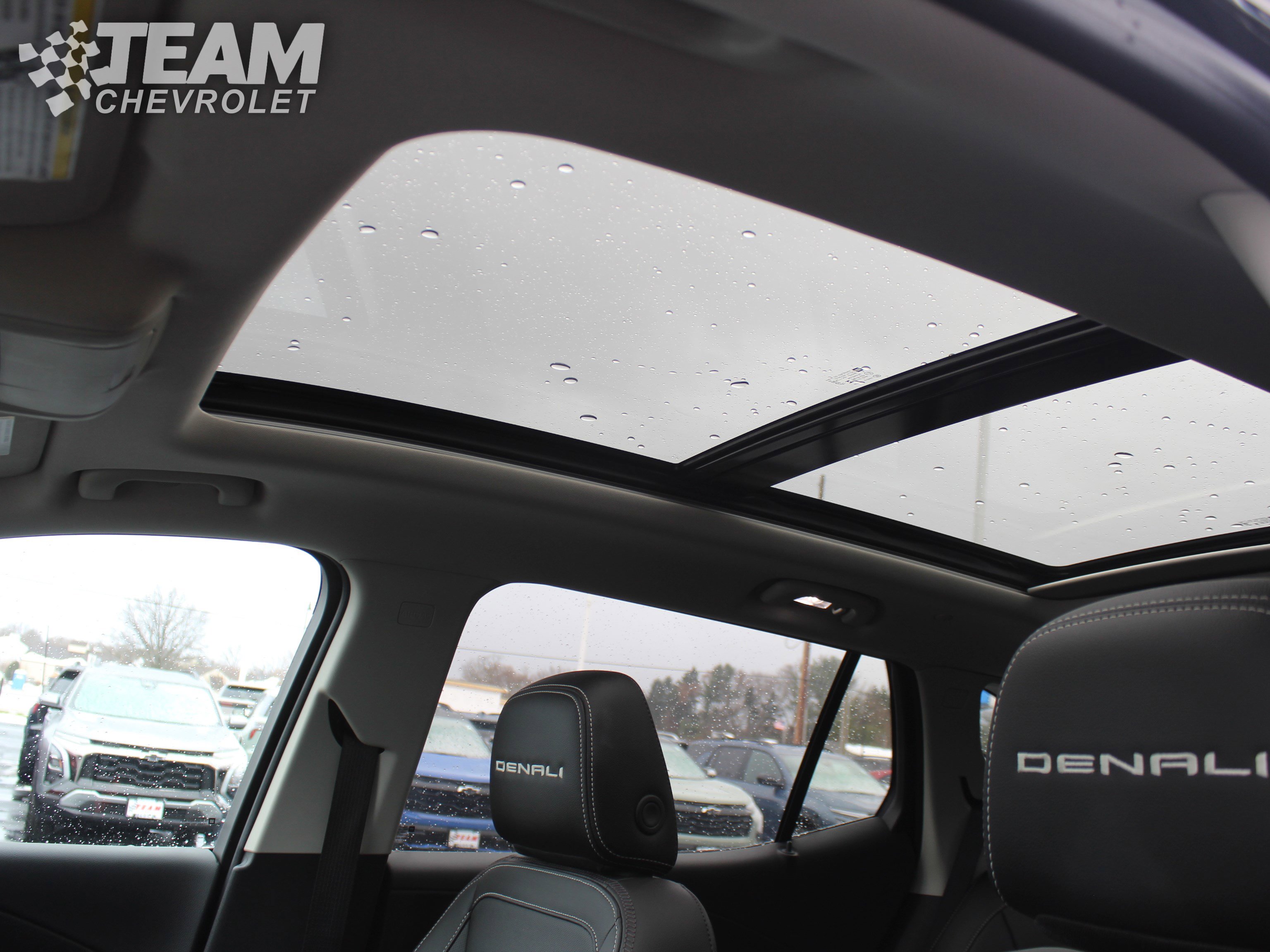 Certified 2024 GMC Terrain Denali w/ Black Diamond Edition image 12