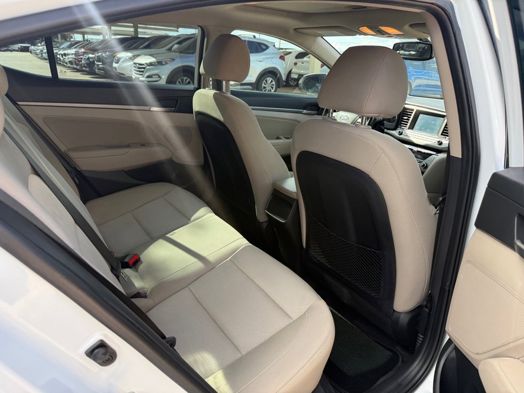 Used 2018 Hyundai Elantra Value Edition FWD image 16