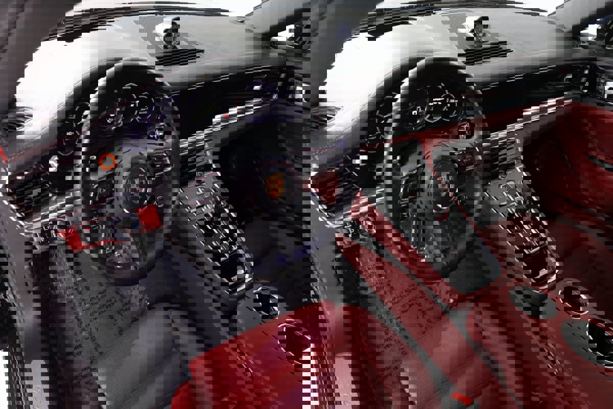 Used 2021 Porsche Panamera 4S w/ Premium Package image 22