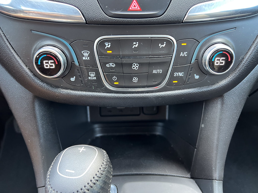 Used 2020 Chevrolet Equinox LT AWD/4WD image 23
