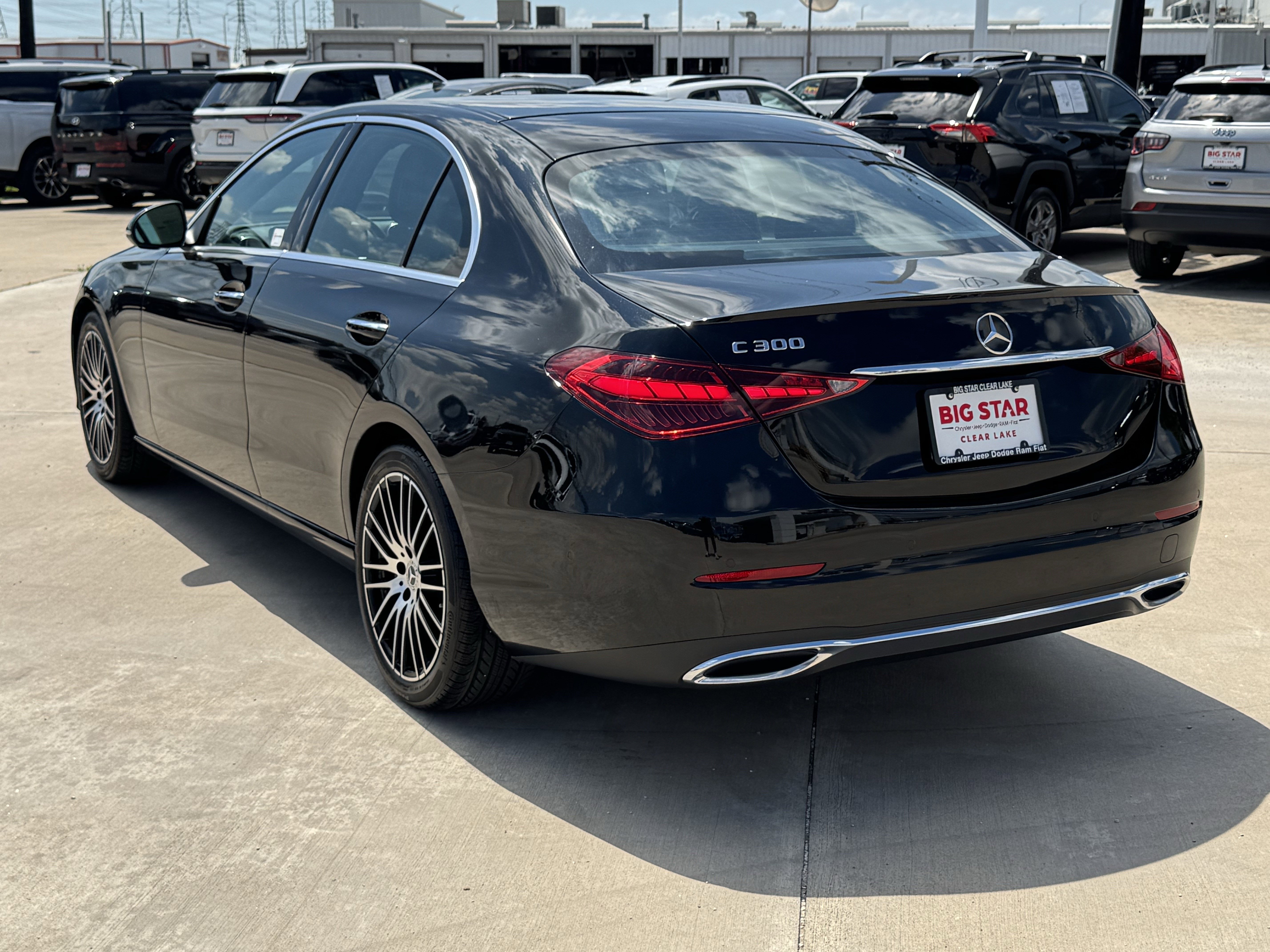 Used 2024 Mercedes-Benz C 300 Sedan image 9