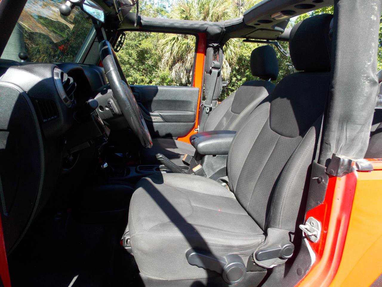 Used 2015 Jeep Wrangler Sport w/ Quick Order Package 23S AWD/4WD image 4