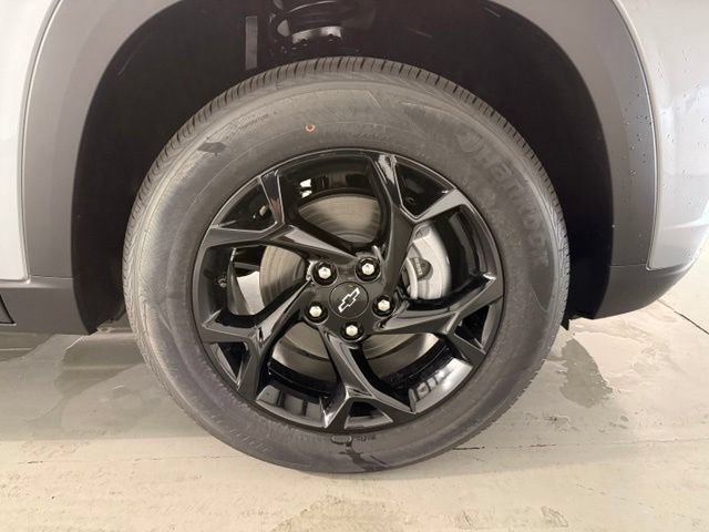 New 2026 Chevrolet Trax LT w/ Driver Confidence Package FWD image 28