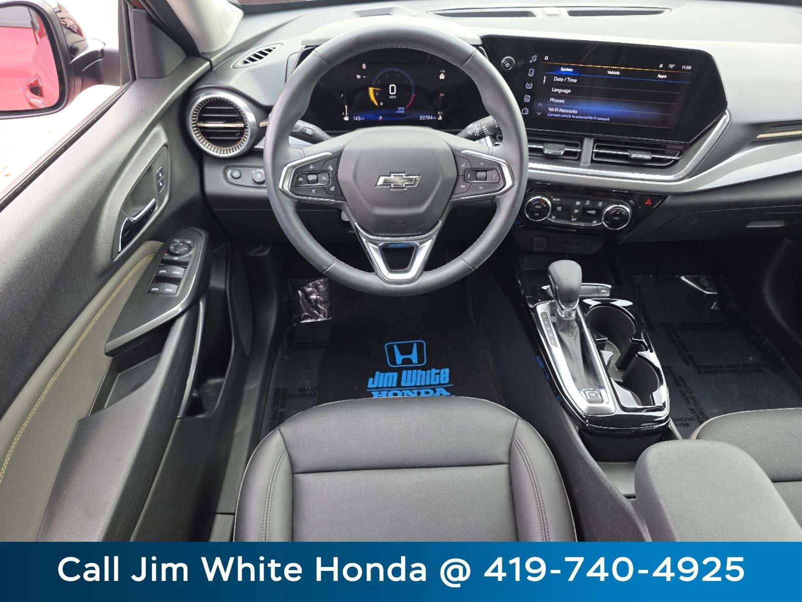 Used 2024 Chevrolet Trax ACTIV w/ Driver Confidence Package image 25