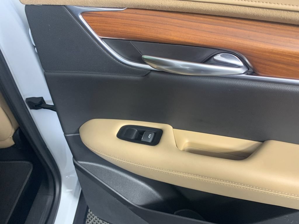 Used 2019 Cadillac XT5 Platinum AWD/4WD image 37