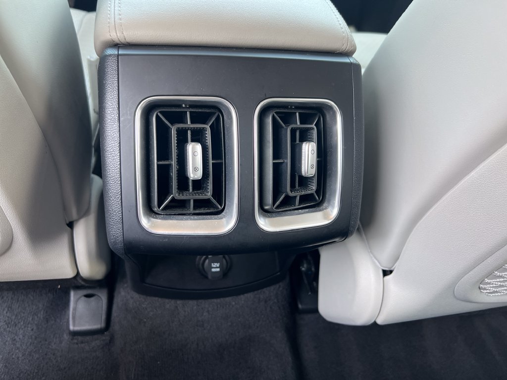 Certified 2024 Kia Sorento S w/ Panoramic Sunroof Package FWD image 16