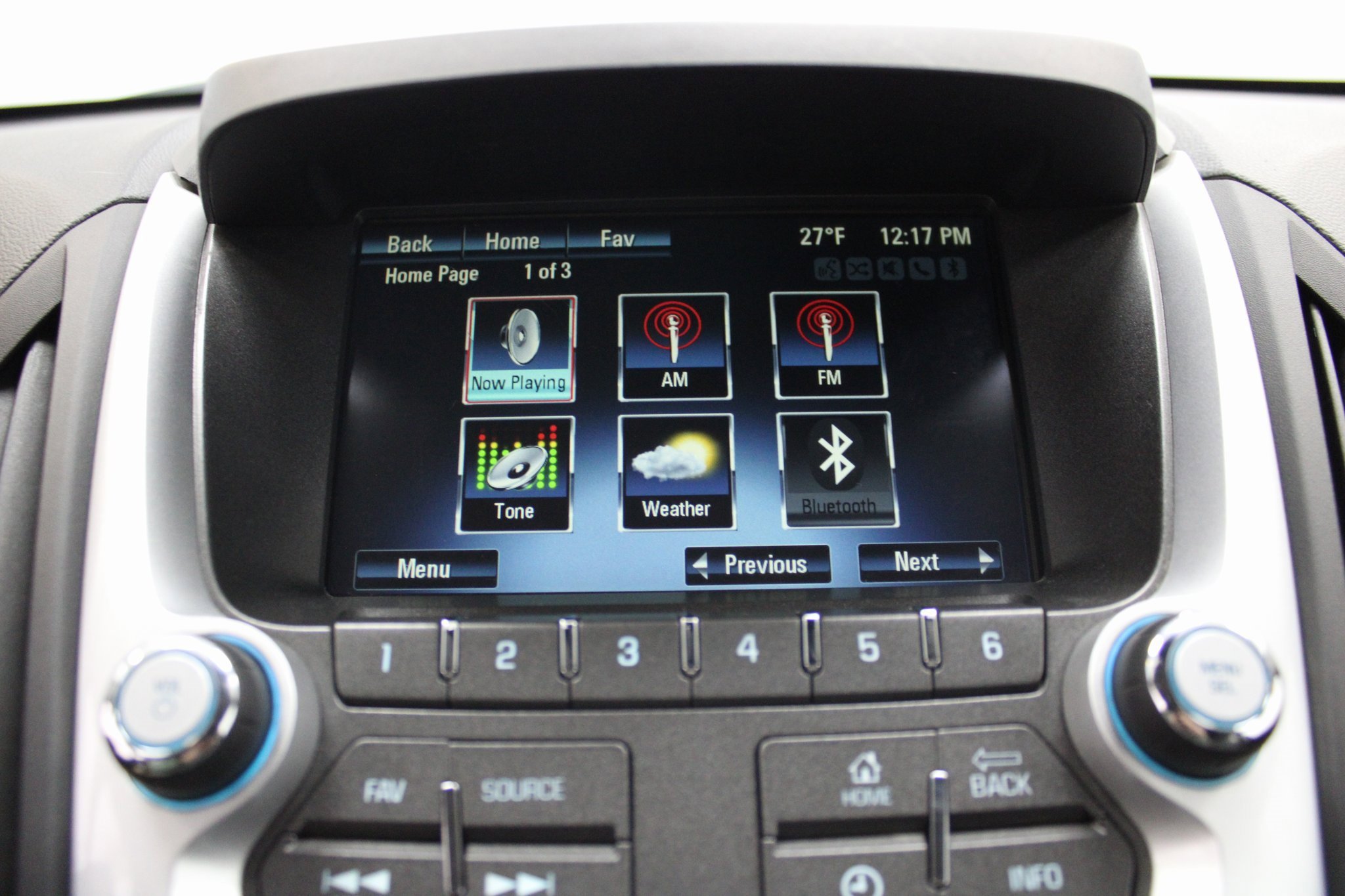 Used 2016 Chevrolet Equinox LTZ w/ Enhanced Convenience Package image 40