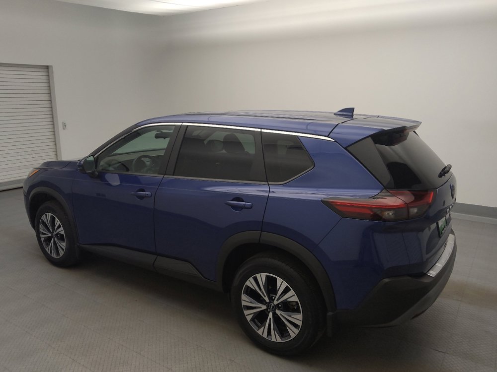 Used 2023 Nissan Rogue SV FWD image 3