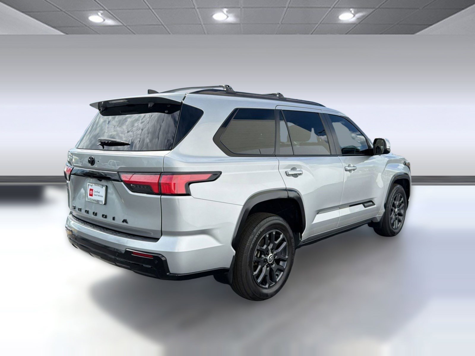 Used 2024 Toyota Sequoia Platinum AWD/4WD image 9