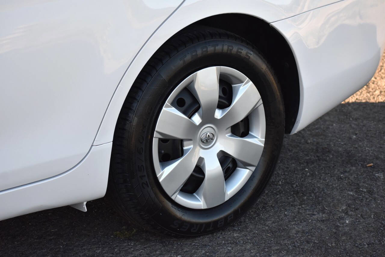 Used 2007 Toyota Camry LE image 12
