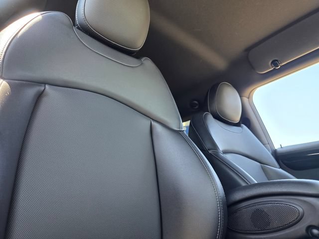 Used 2016 MINI Cooper S FWD image 17