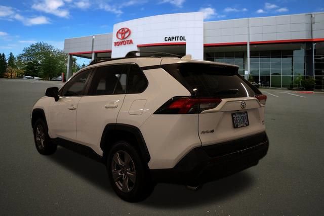 Used 2025 Toyota RAV4 XLE image 5