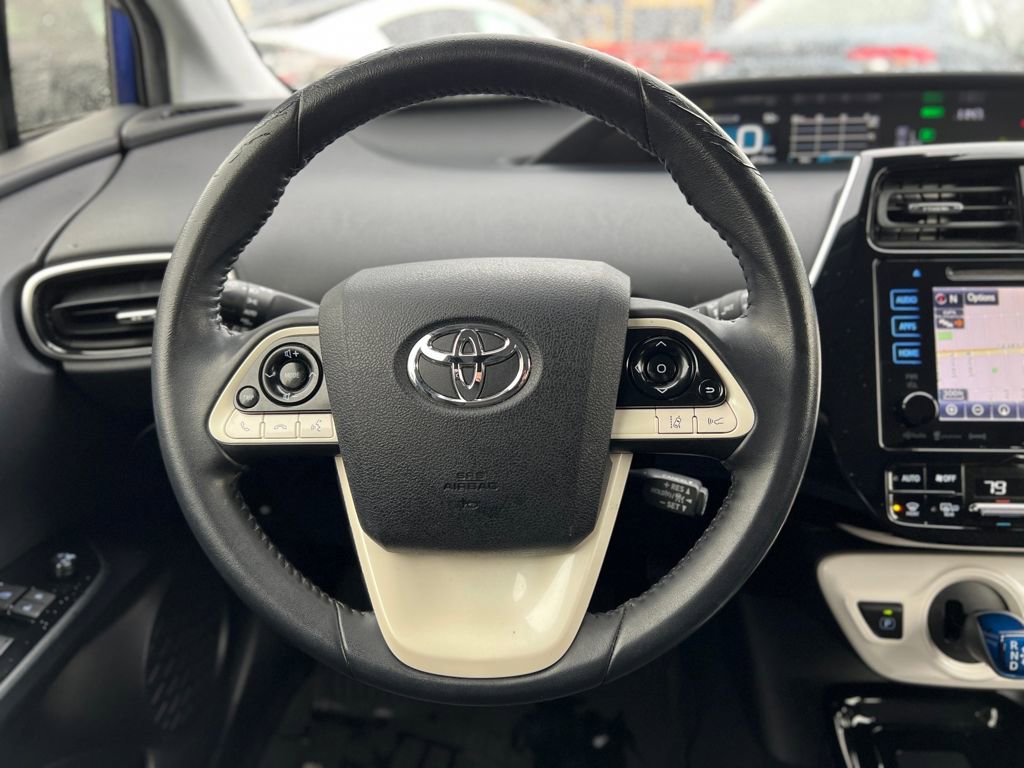 Certified 2018 Toyota Prius Three image 30