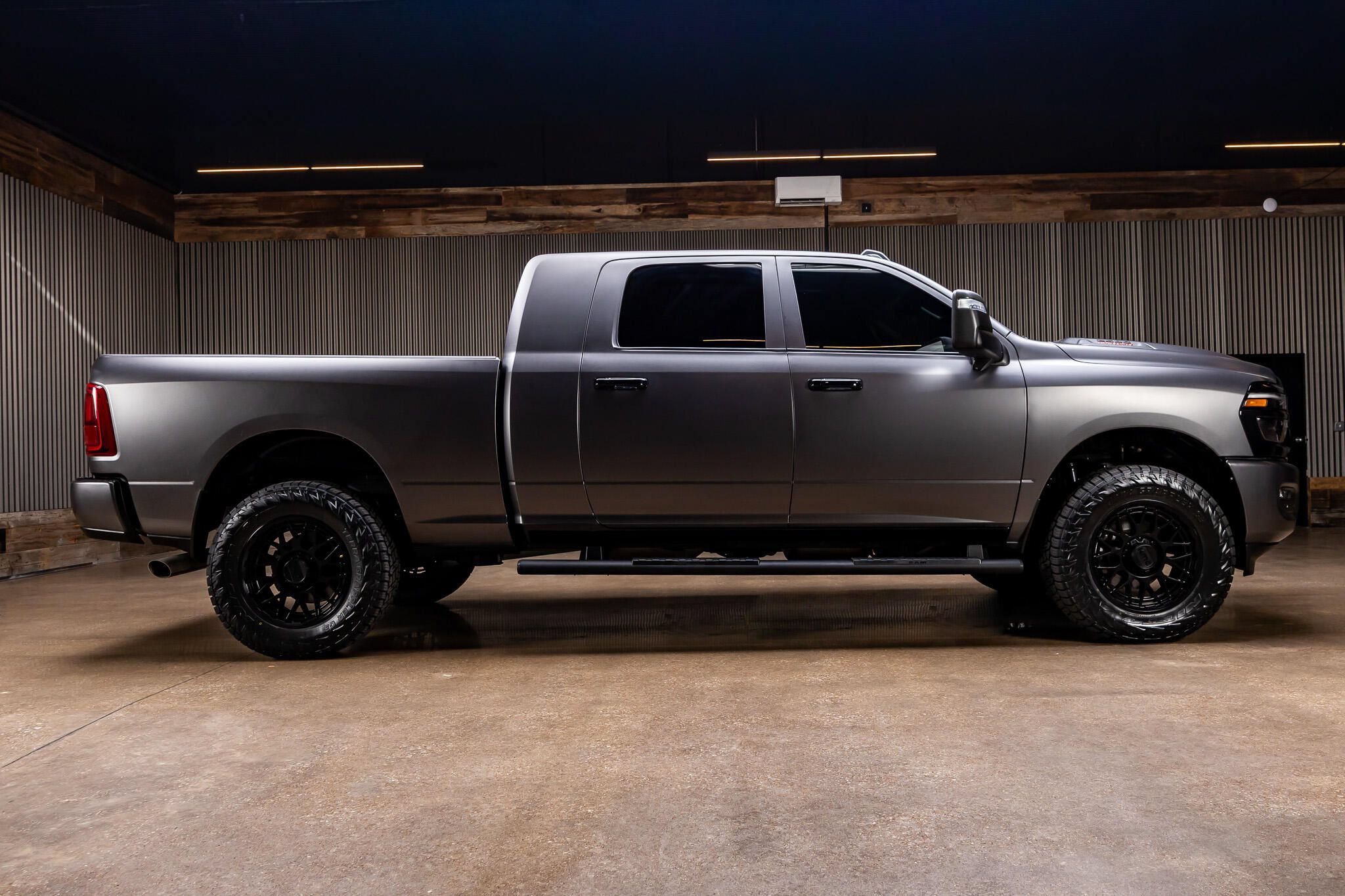 Used 2025 RAM 2500 Laramie w/ Night Edition AWD/4WD image 10