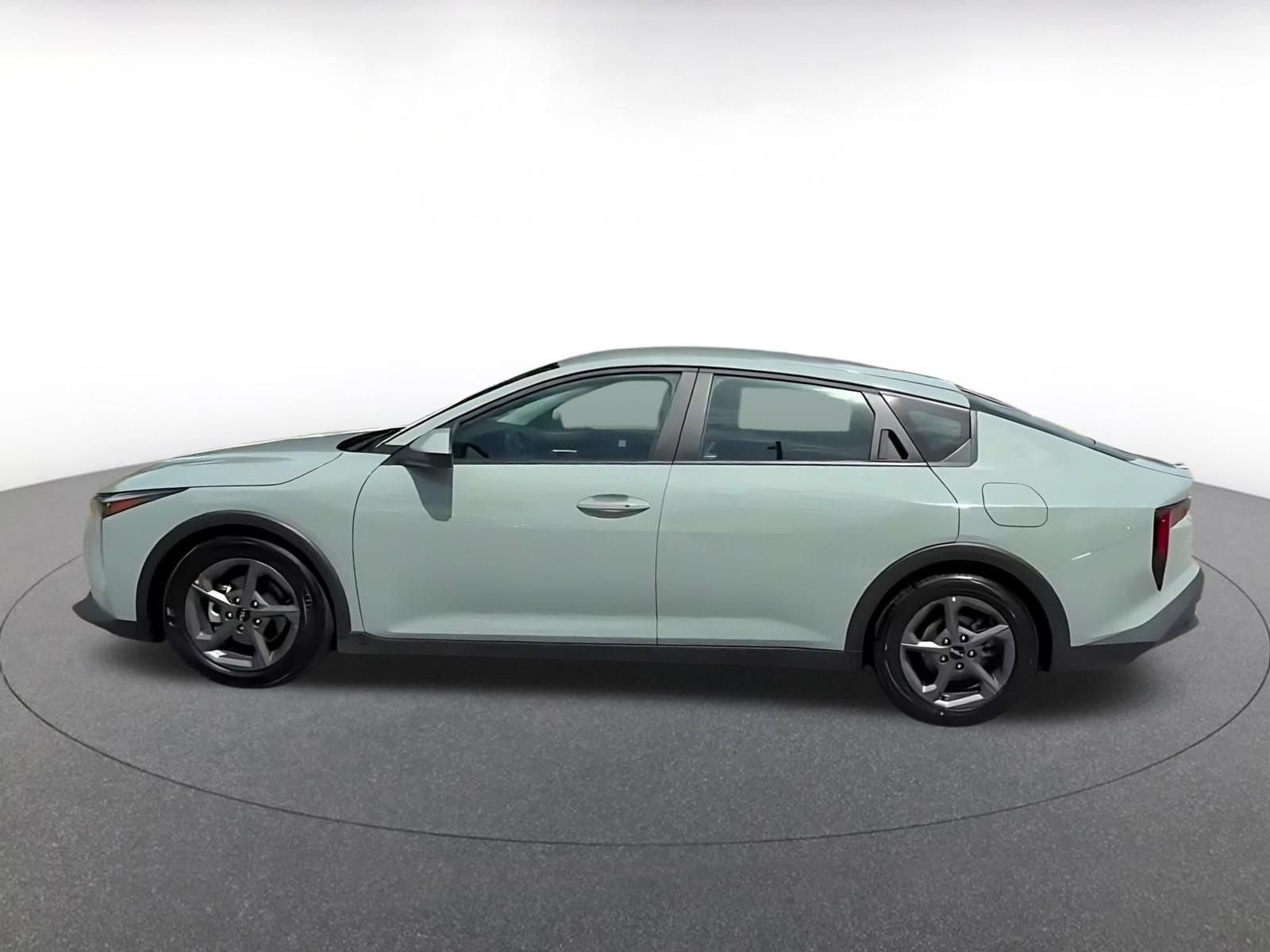Used 2026 Kia K4 FWD image 8