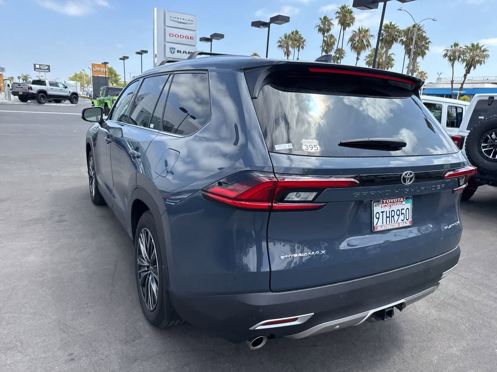 Used 2025 Toyota Grand Highlander AWD Hybrid image 24