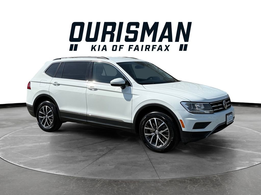 Used 2020 Volkswagen Tiguan SE image 1