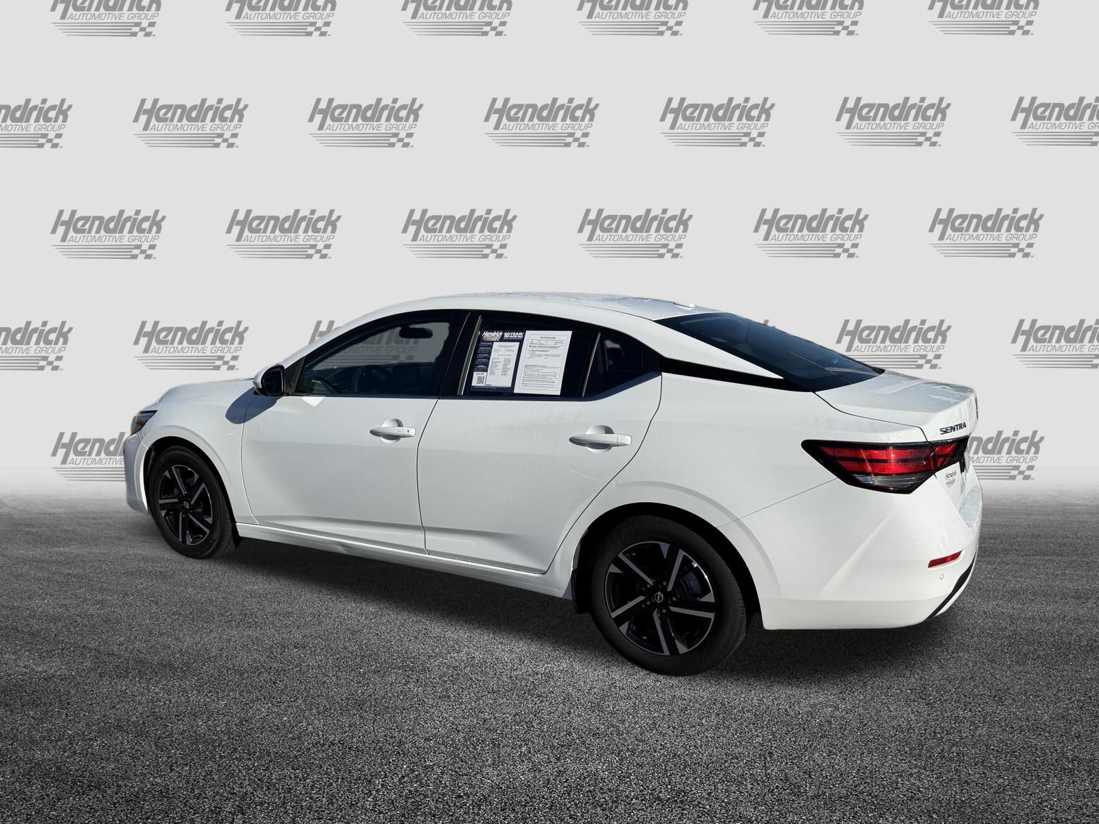 Used 2025 Nissan Sentra SV FWD image 8