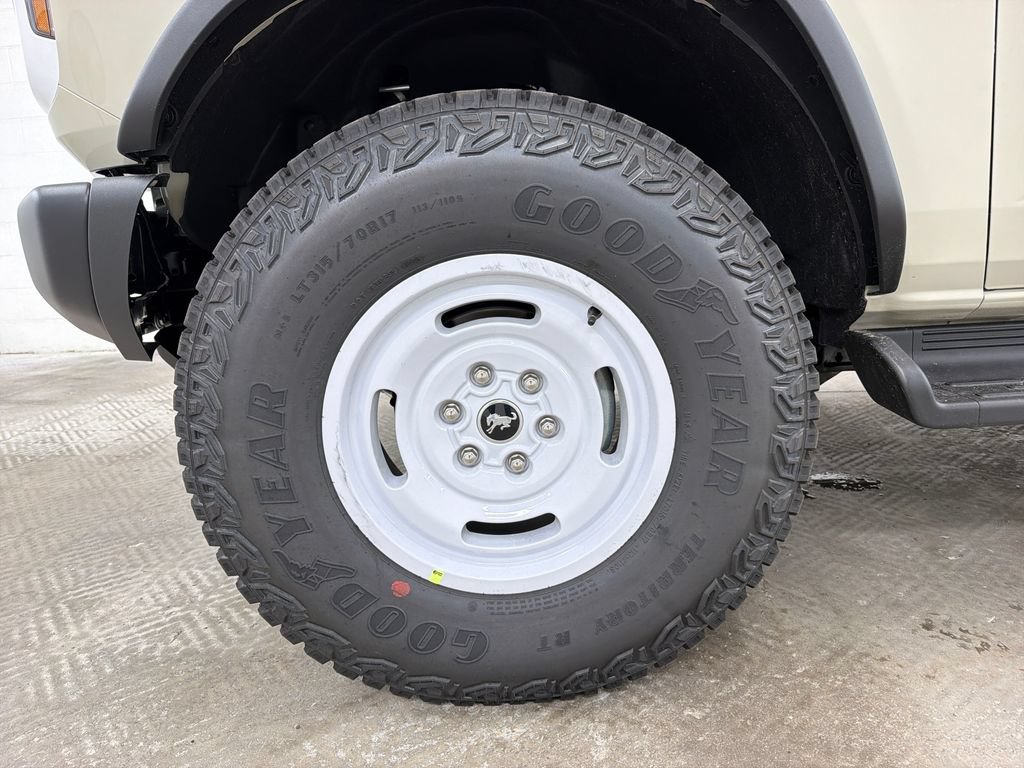 New 2026 Ford Bronco Heritage Edition AWD/4WD image 11