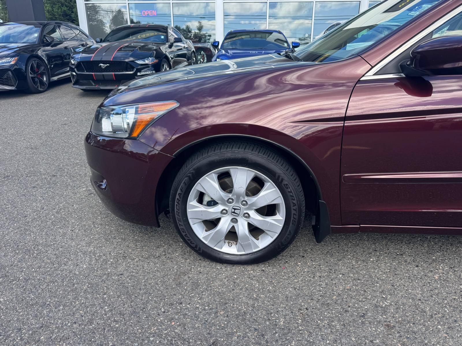 Used 2010 Honda Accord EX-L image 3