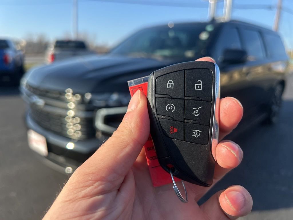 Used 2022 Chevrolet Suburban RST w/ Luxury Package image 50