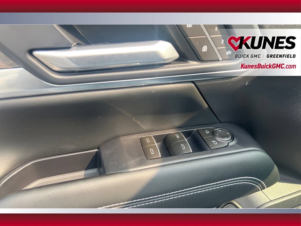 New 2026 GMC Terrain Denali w/ LPO, Floor Liner Package AWD/4WD image 18