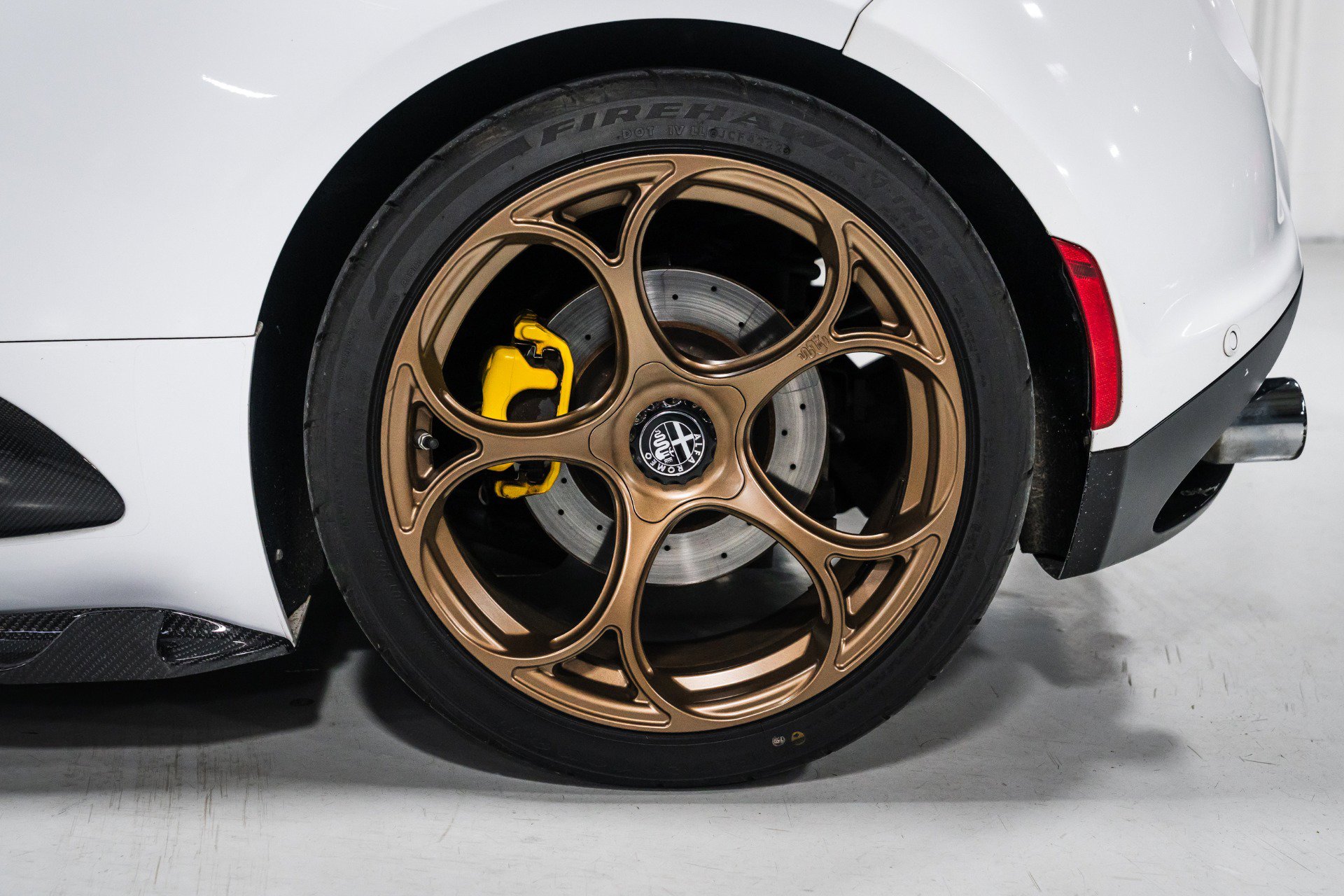 Used 2018 Alfa Romeo 4C Spider RWD image 10