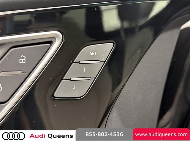 Used 2025 Audi Q4 e-tron Premium Plus w/ Premium Plus image 17