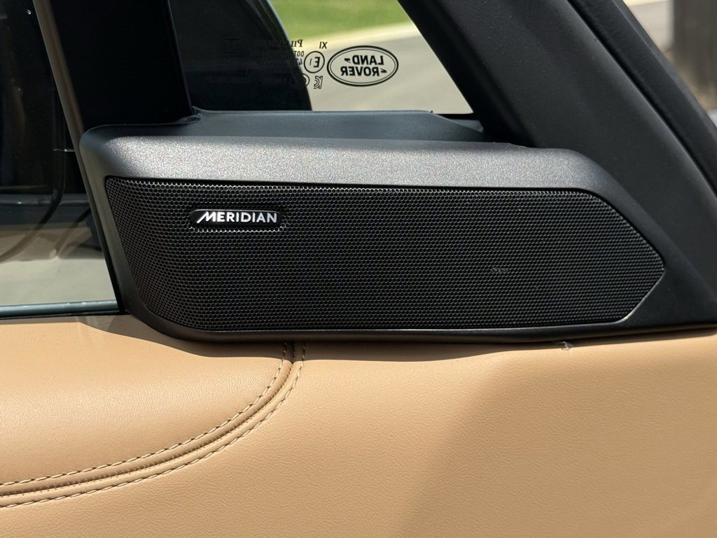 New 2025 Land Rover Range Rover SE image 15