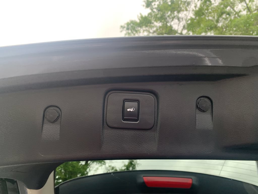 Used 2023 Nissan Murano Platinum w/ Cargo Package FWD image 9