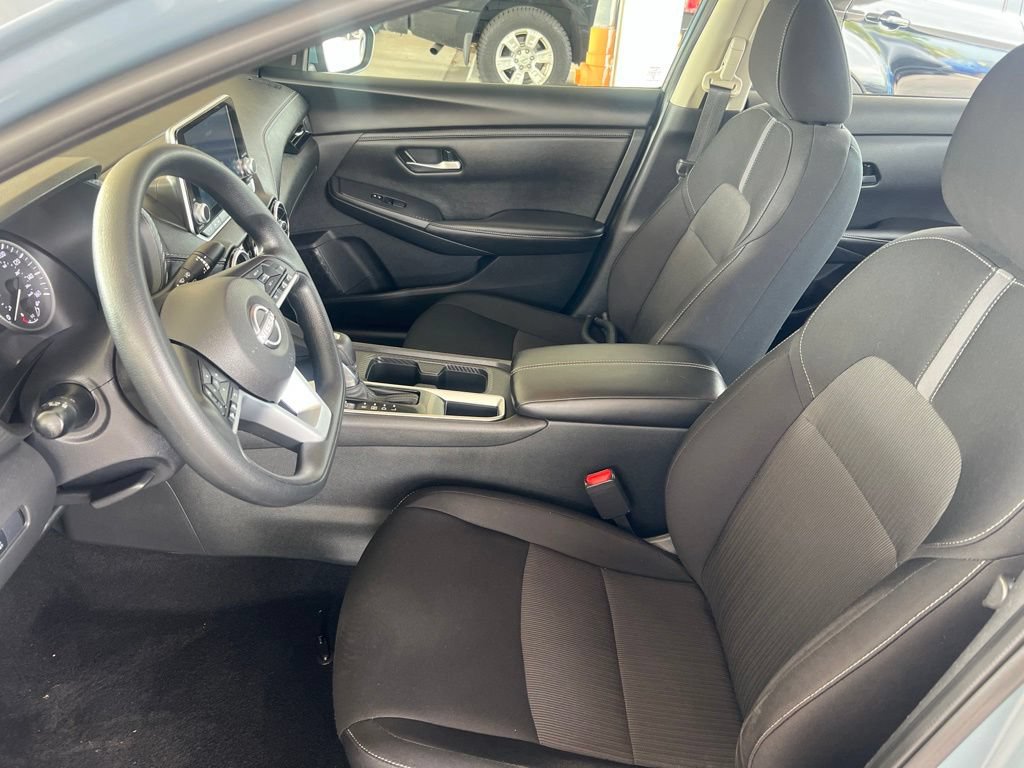 Used 2024 Nissan Sentra SV w/ Trunk Package FWD image 4