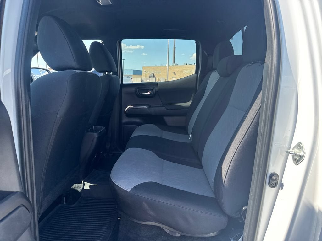 Used 2023 Toyota Tacoma TRD Sport w/ Technology Package AWD/4WD image 13