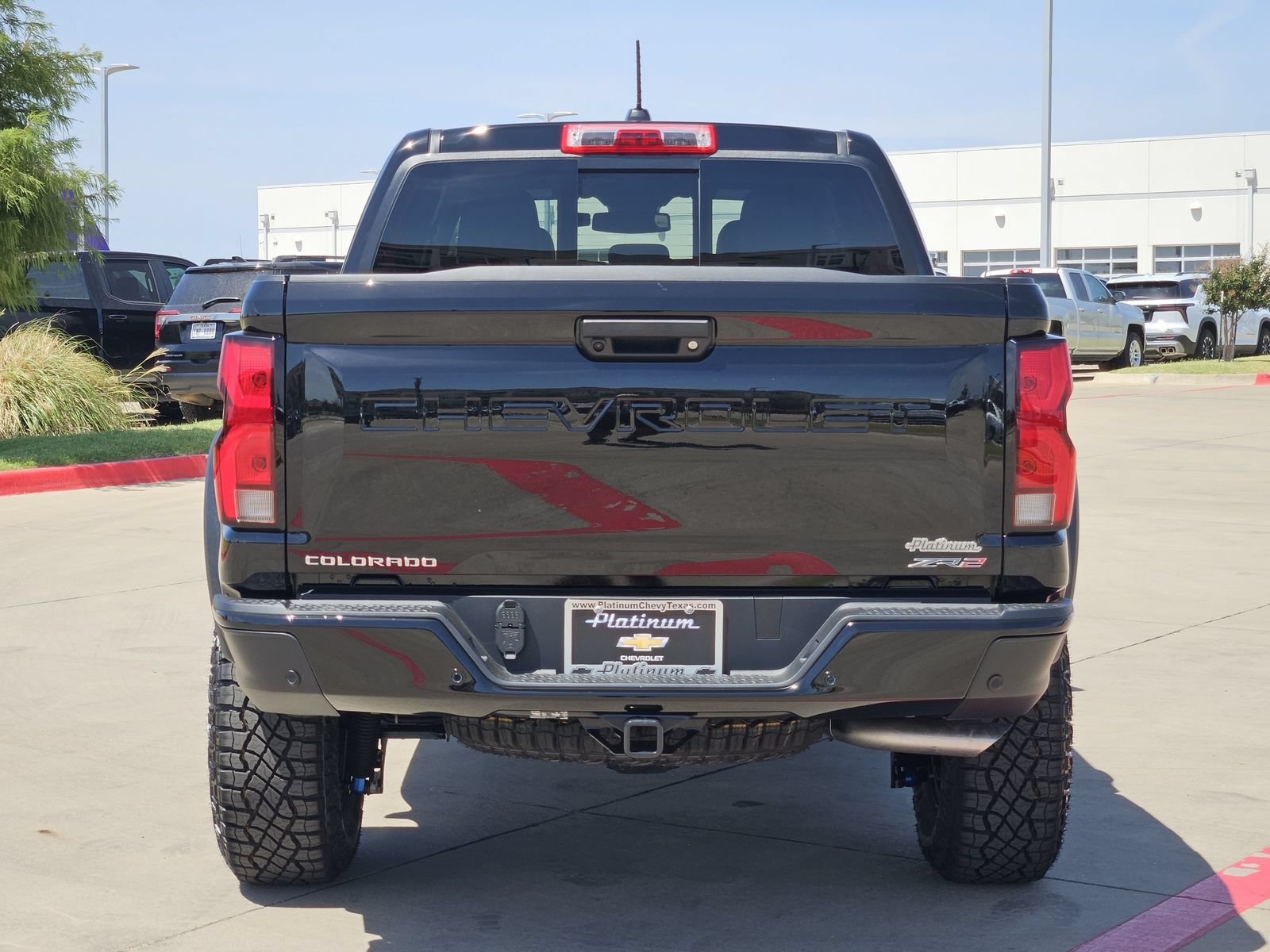New 2026 Chevrolet Colorado ZR2 w/ Technology Package AWD/4WD image 8