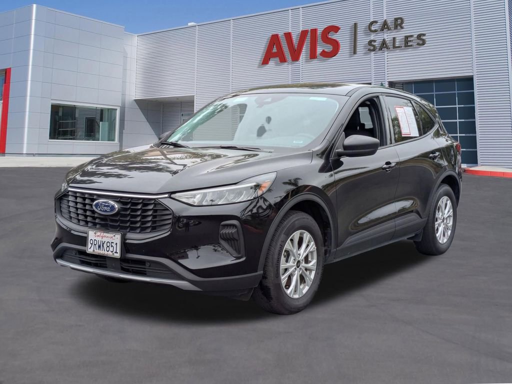 Used 2025 Ford Escape Active AWD/4WD image 1