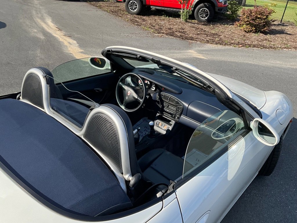 Used 2001 Porsche Boxster image 30