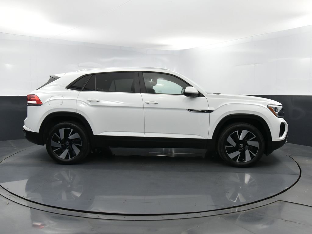 Used 2024 Volkswagen Atlas Cross Sport SE image 53