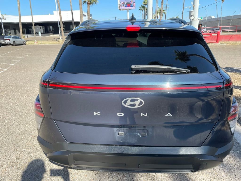 Used 2024 Hyundai Kona SEL image 5