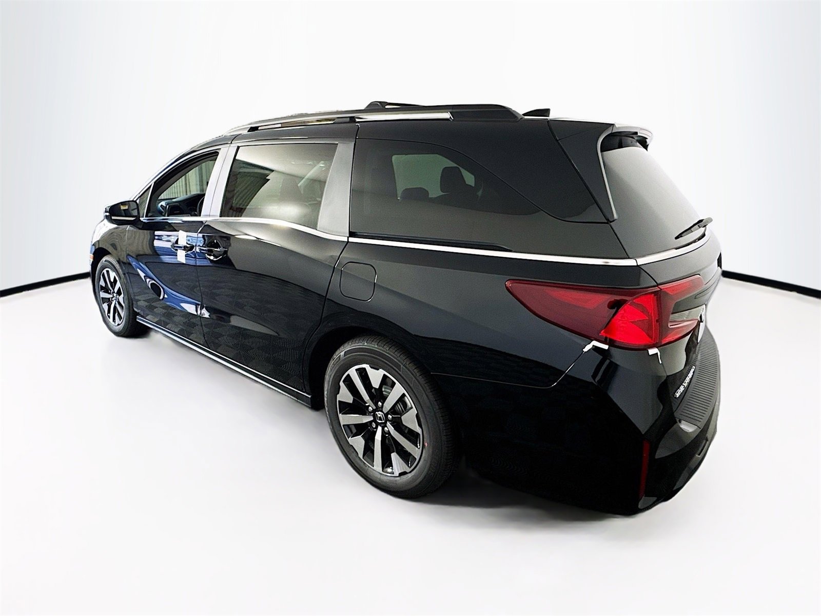 New 2026 Honda Odyssey EX-L image 4