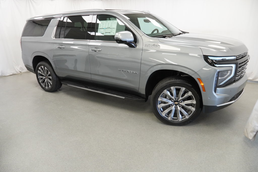 New 2026 Chevrolet Suburban High Country w/ Sun And Tow Package AWD/4WD image 5